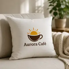 Almofada personalizada no sofá