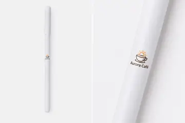 Caneta plástica com tampa com a sua marca