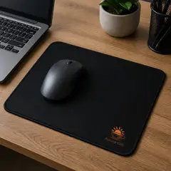 Mouse pad com logo no canto