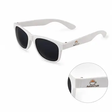 Oculos de sol com a sua marca