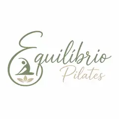 Logo lettering manuscrito: Pilates e yoga