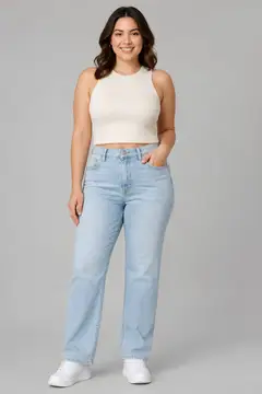Blusa e cropped: modelo de frente (catálogo)