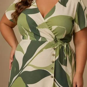 Moda plus size: close do tecido vestido