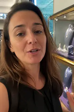 Vídeo UGC de cliente — Joias, óculos & relógios